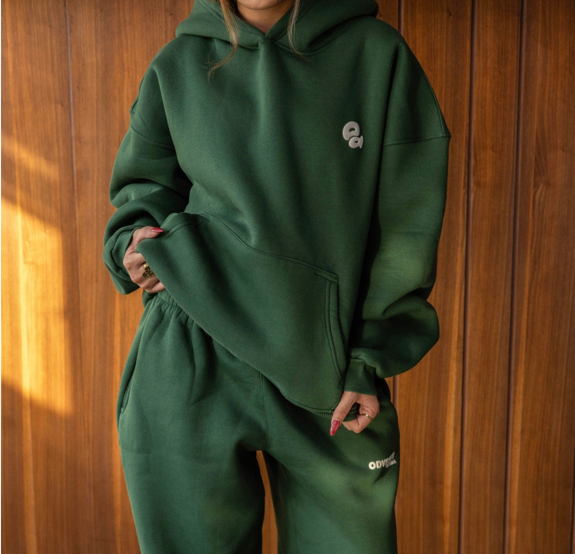 OLIVE ESSENTIALS HOODIE